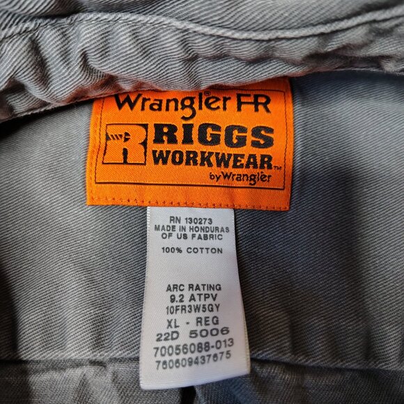 Wrangler FR Shirt Mens Size XL Gray Riggs Workwear Fire Resistant Button Down - Picture 3 of 10